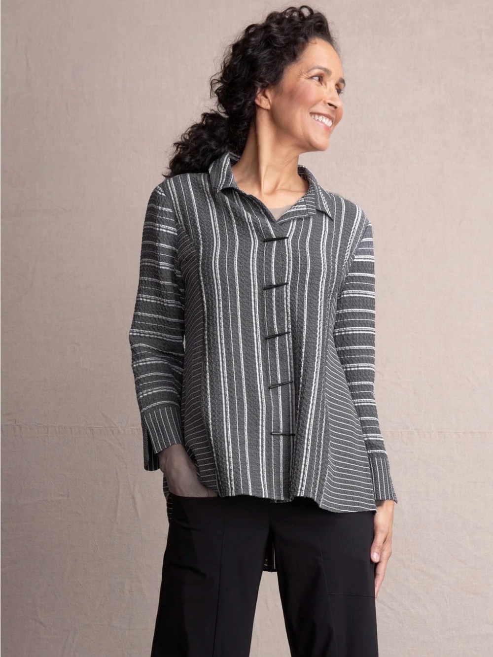 HABITAT Sz L Wearable Art Dark Gray White Striped Tunic Top Unique Buttons Artsy